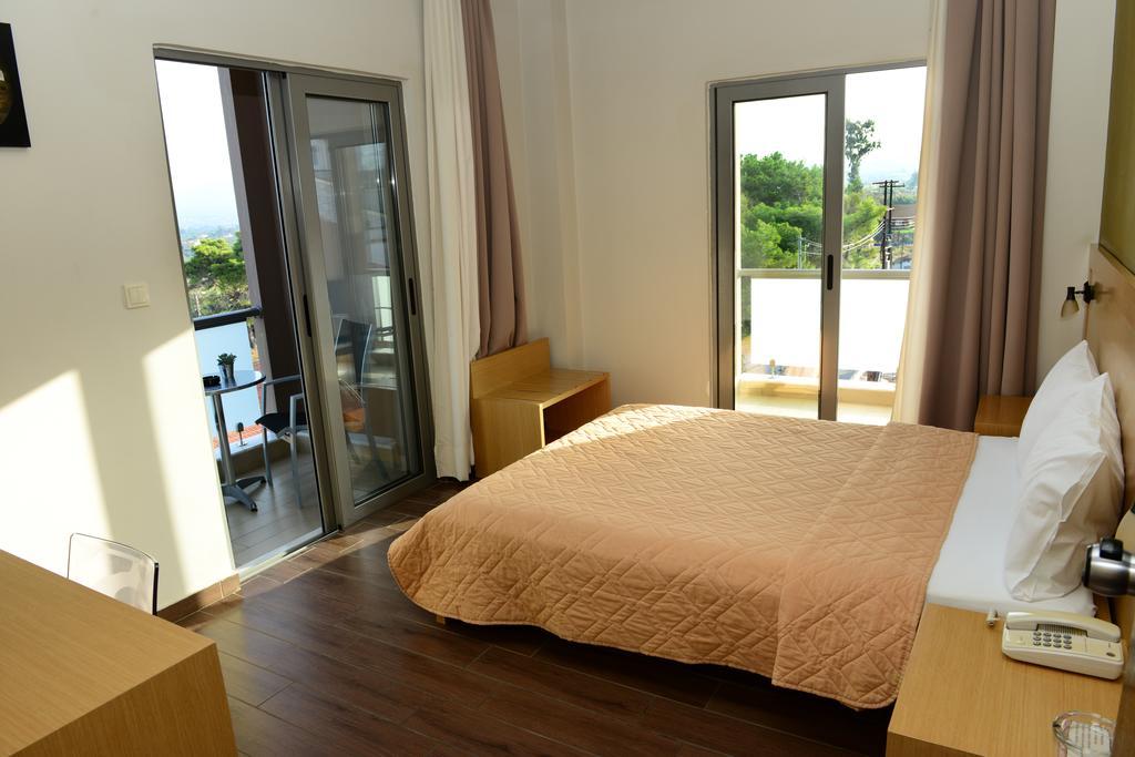 Ionion Hotel 2*